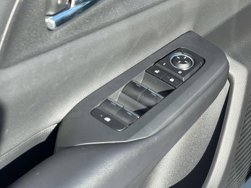 Used 2023 Toyota Prius Prime FWD image 26