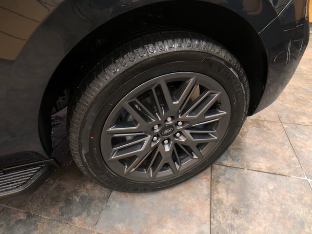 New 2026 Ford Expedition Platinum AWD/4WD image 9