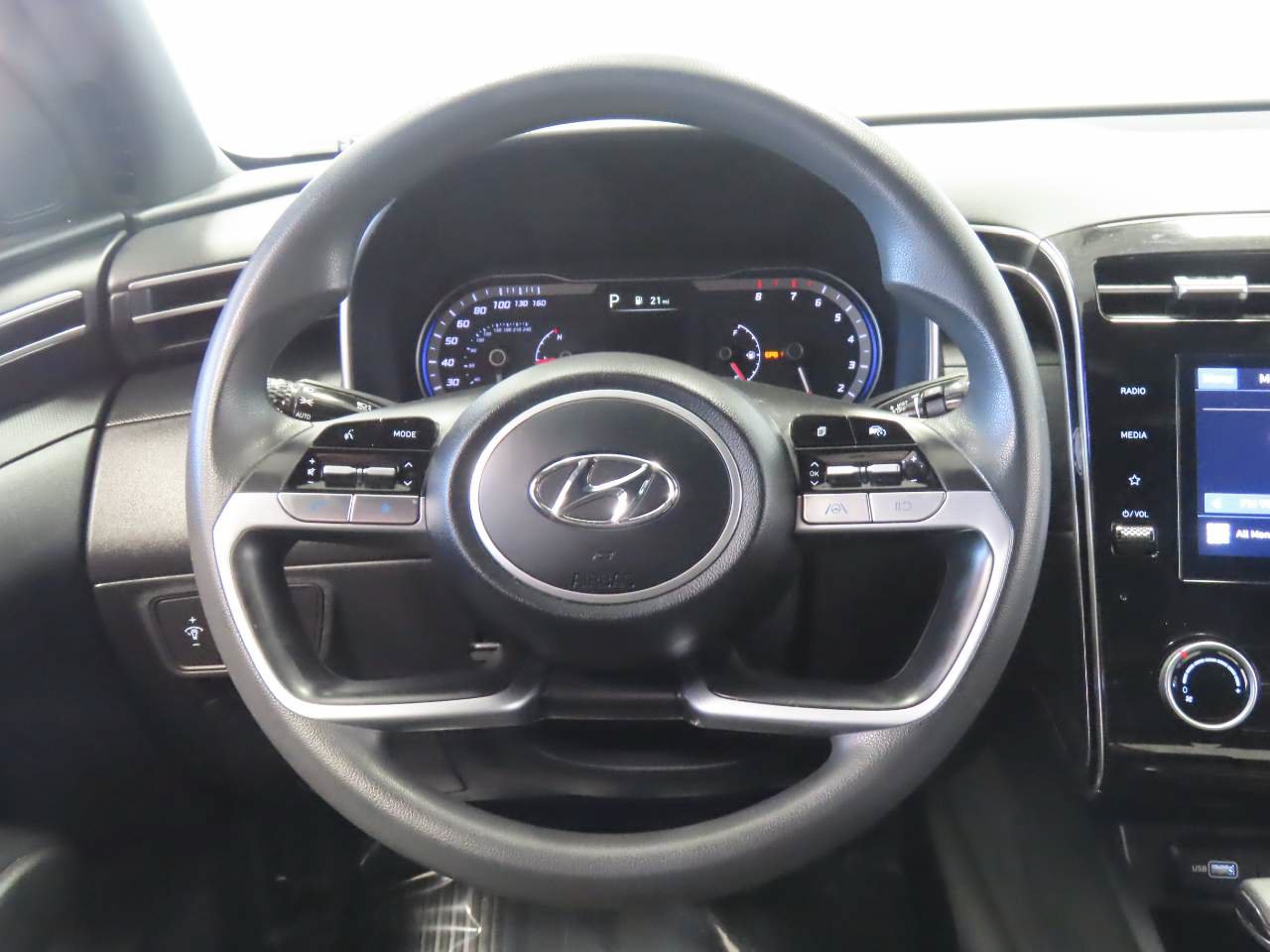 Used 2022 Hyundai Santa Cruz SEL w/ Cargo Package FWD image 11