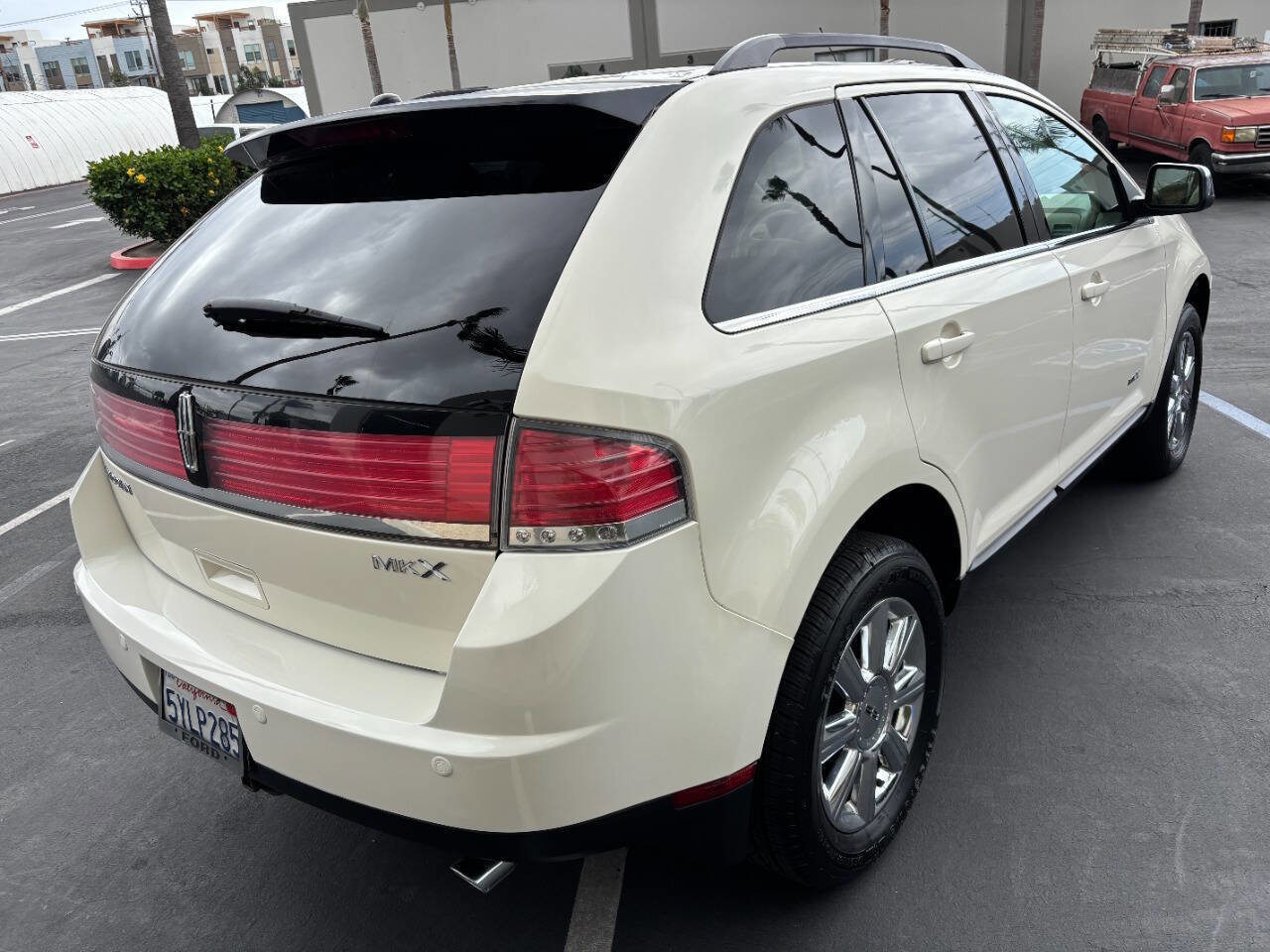 Used 2007 Lincoln MKX Base 4dr SUV image 6