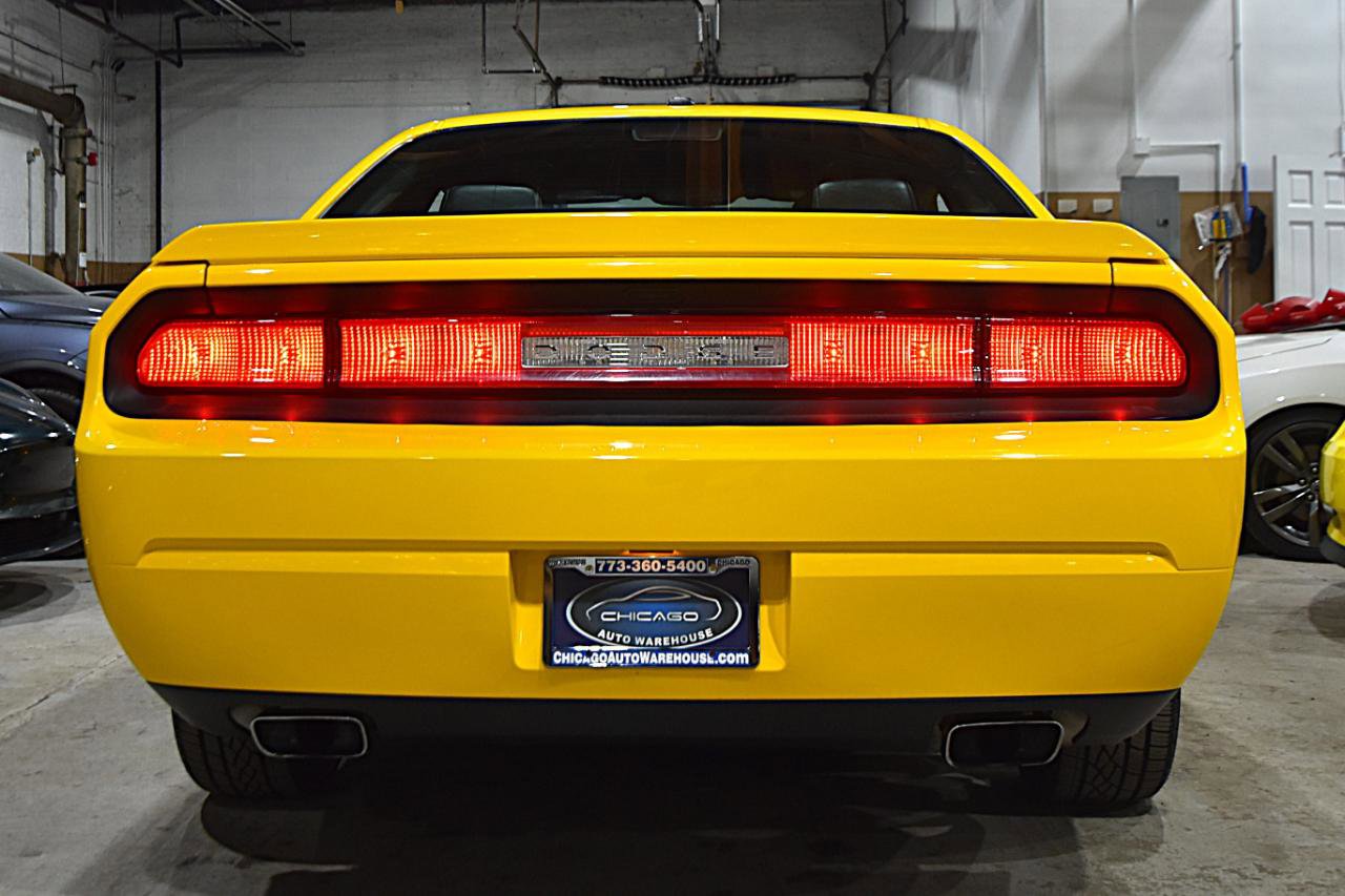 Used 2012 Dodge Challenger R/T image 11