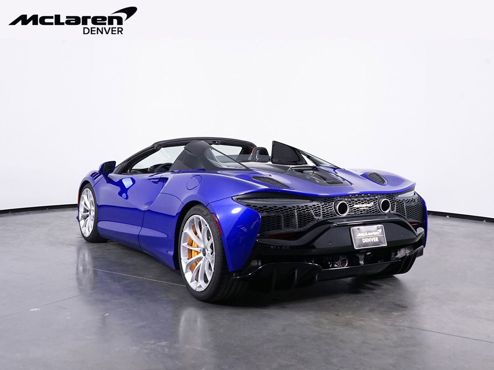 New 2025 McLaren Artura Spider image 3