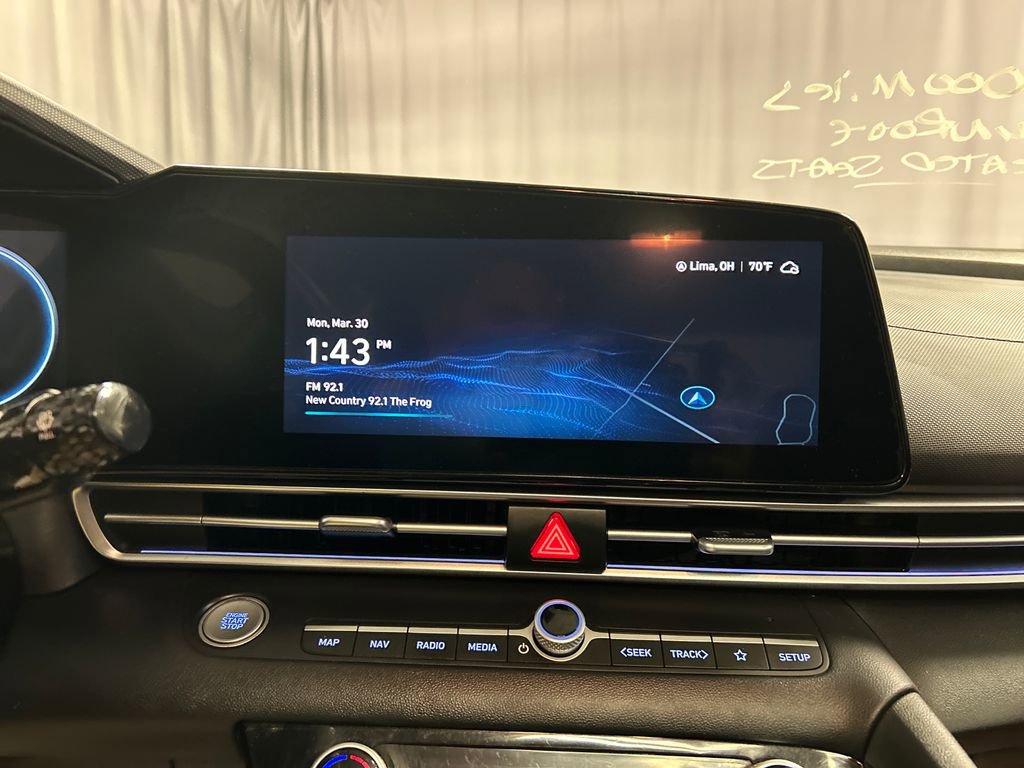 Used 2025 Hyundai Elantra SEL image 15