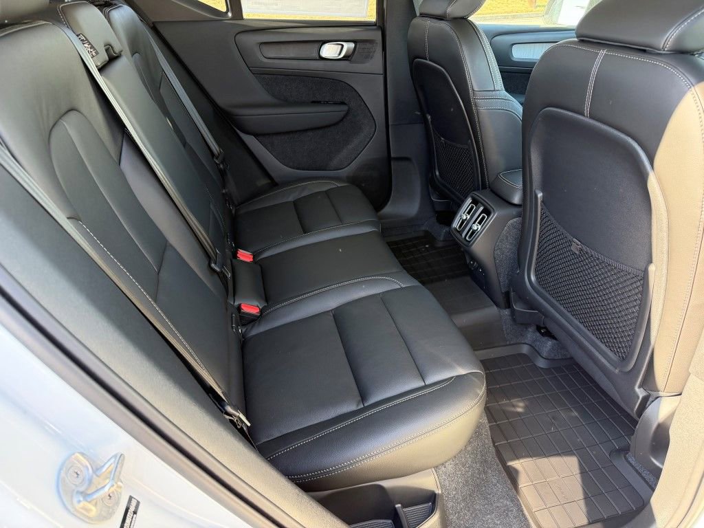 New 2026 Volvo XC40 B5 Ultra w/ Protection Package Premier image 14