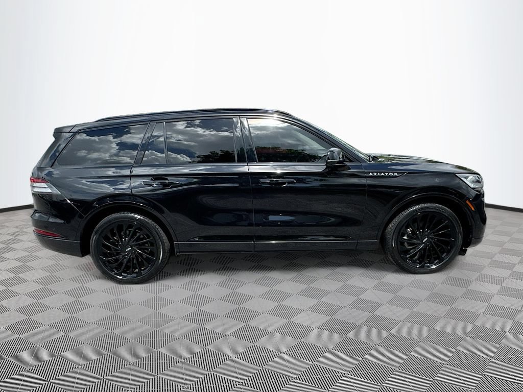 Used 2024 Lincoln Aviator Reserve w/ Equipment Group 201A RWD image 5