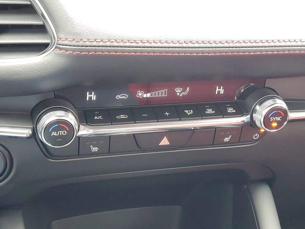 New 2026 MAZDA MAZDA3 Carbon image 23