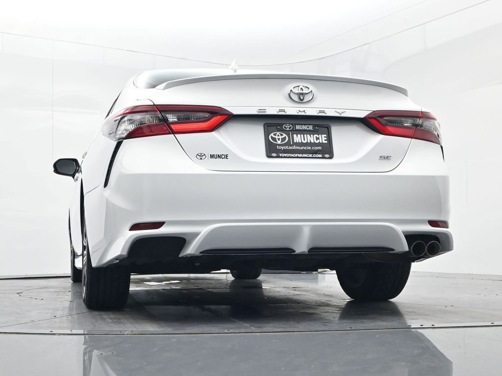 Used 2024 Toyota Camry SE w/ Convenience Package image 44
