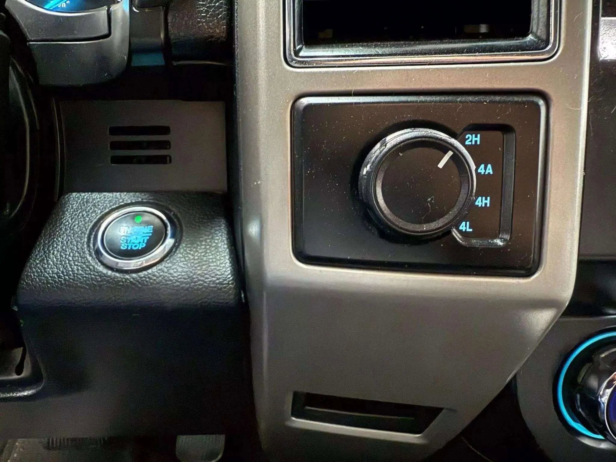 Used 2019 Ford F150 Lariat image 21