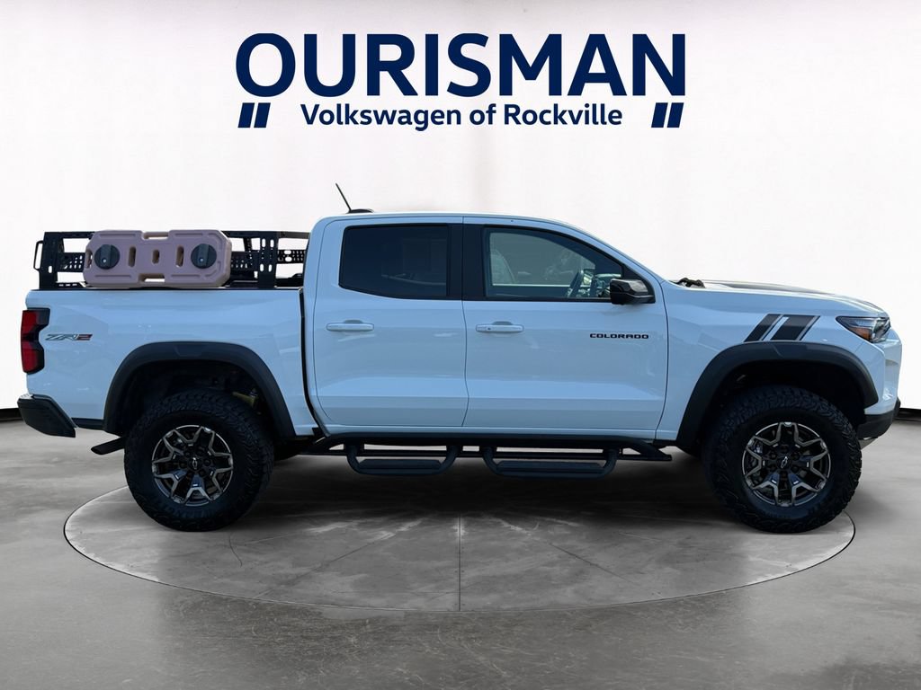 Used 2025 Chevrolet Colorado ZR2 w/ Technology Package AWD/4WD image 7