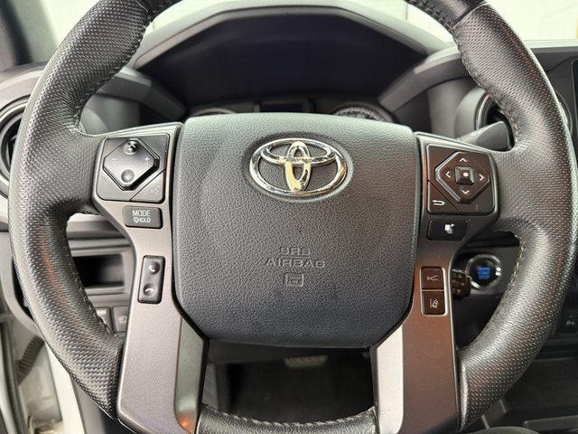 Used 2019 Toyota Tacoma TRD Off-Road image 13