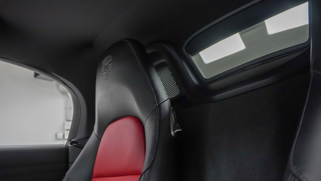 Used 2025 Porsche 718 Boxster image 34