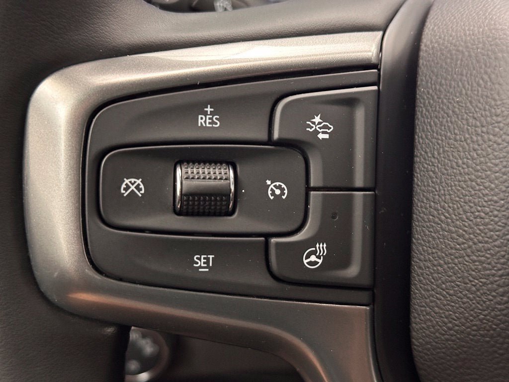 Used 2024 Chevrolet Silverado 1500 LT AWD/4WD image 11