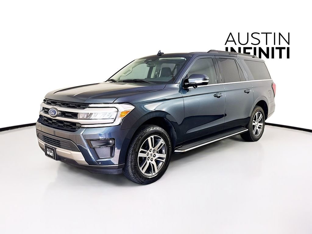 Used 2023 Ford Expedition Max XLT image 3