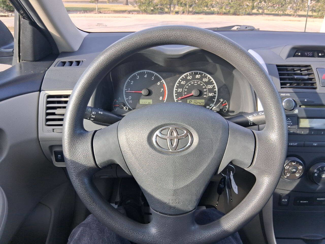 Used 2013 Toyota Corolla L image 17