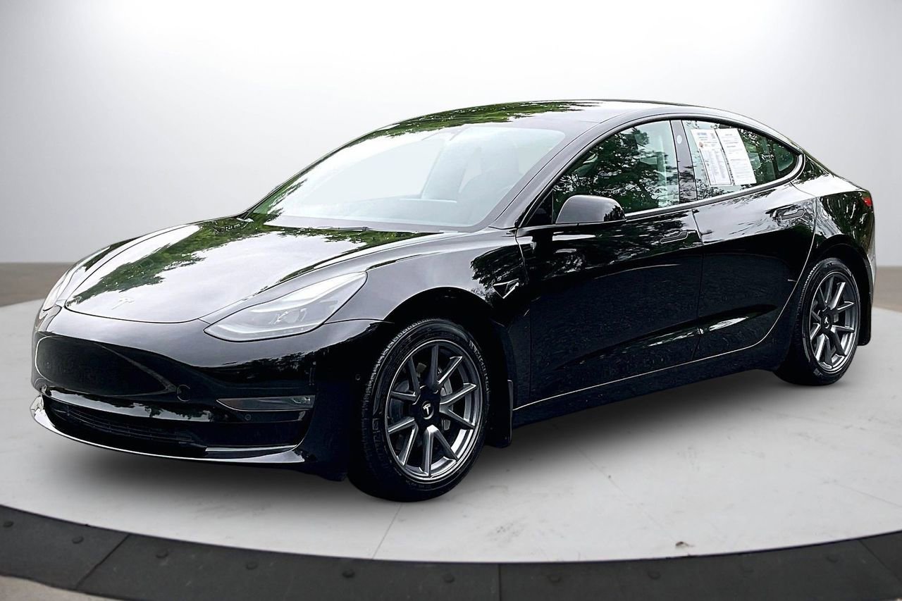 Used 2022 Tesla Model 3 Long Range AWD/4WD image 4