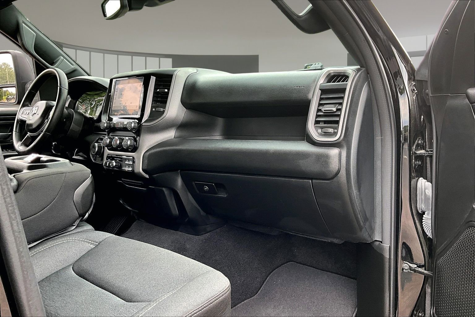 Used 2025 RAM 1500 Tradesman AWD/4WD image 27