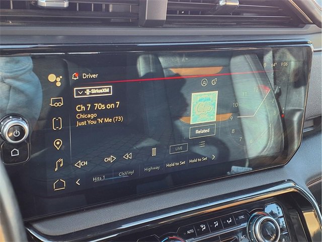 Used 2024 GMC Sierra 1500 AT4 w/ AT4 Premium Package image 10