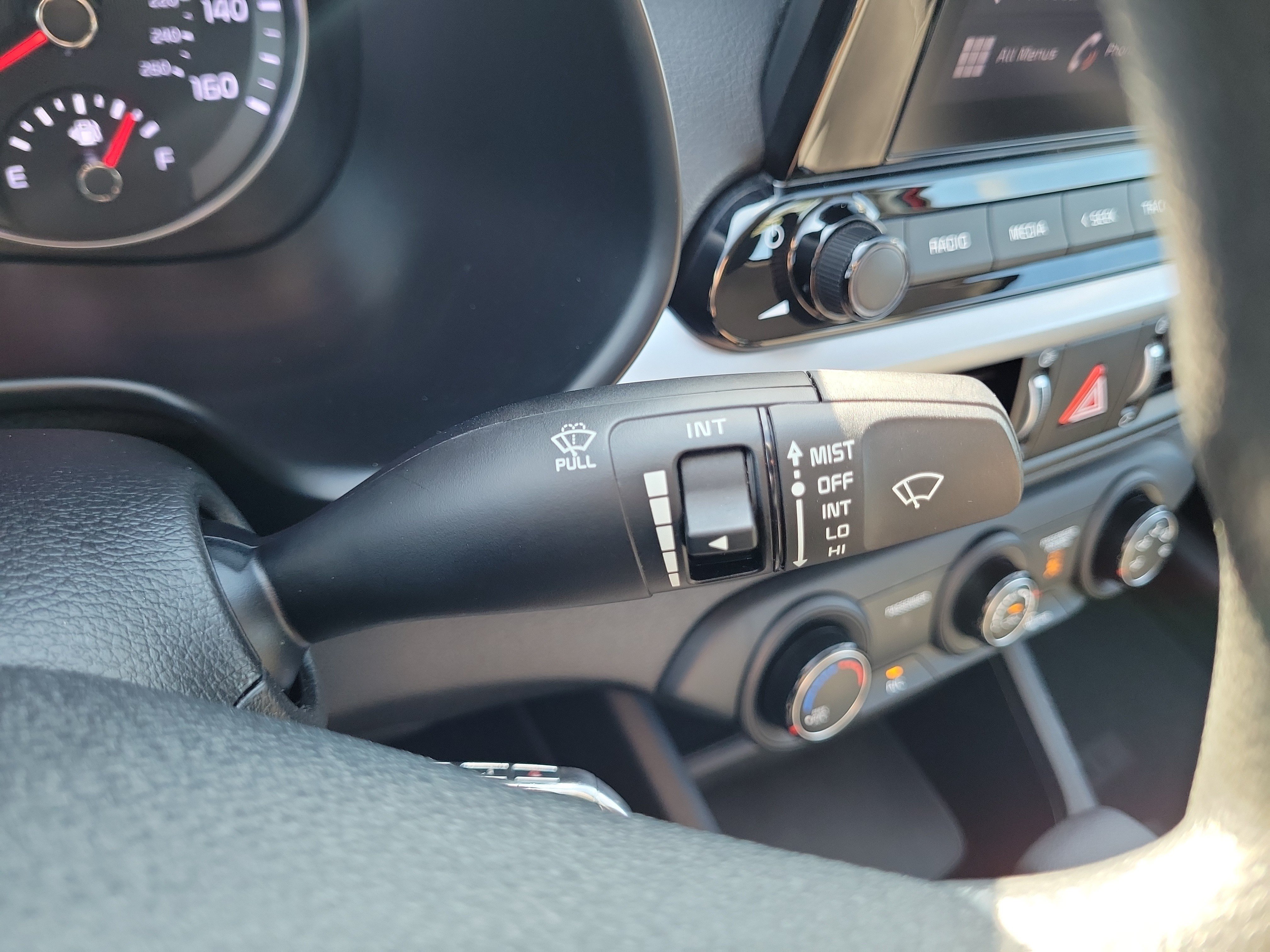 Certified 2023 Kia Forte LXS w/ LXS Technology Package FWD image 29
