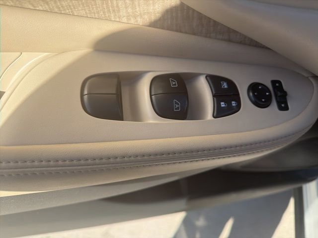 Used 2021 Nissan Murano SV image 24