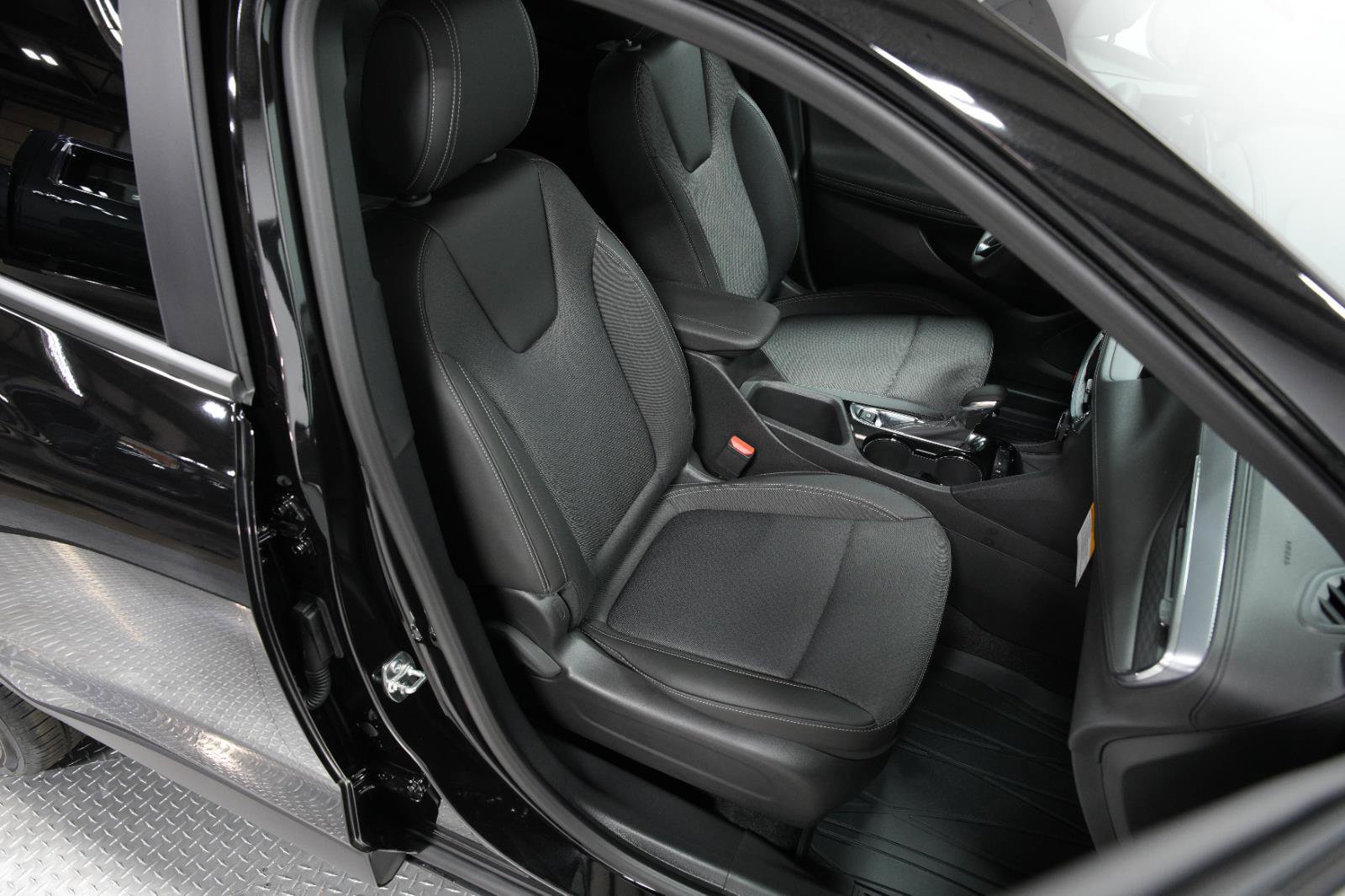 New 2026 Buick Encore GX Preferred w/ Comfort Package image 17