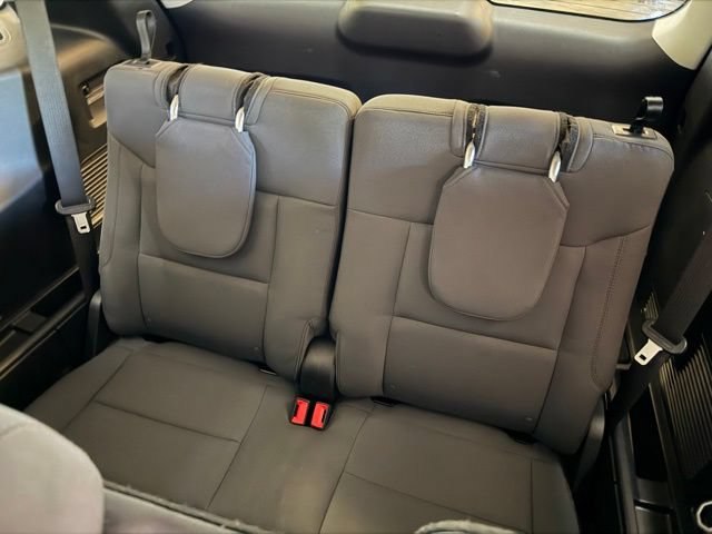 Used 2025 Ford Explorer Active AWD/4WD image 34