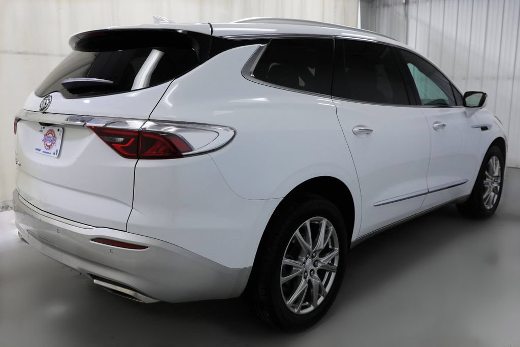 Certified 2022 Buick Enclave Essence w/ Experience Buick Package AWD/4WD image 17