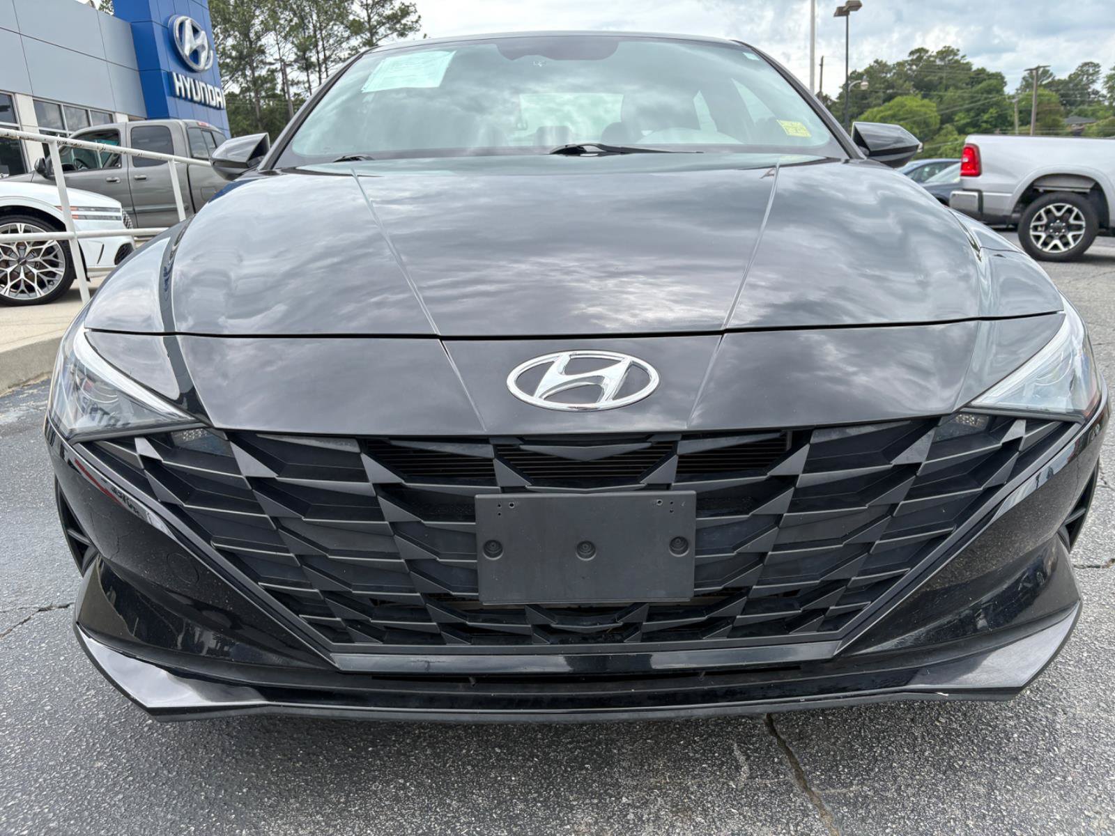 Used 2022 Hyundai Elantra SEL FWD image 6