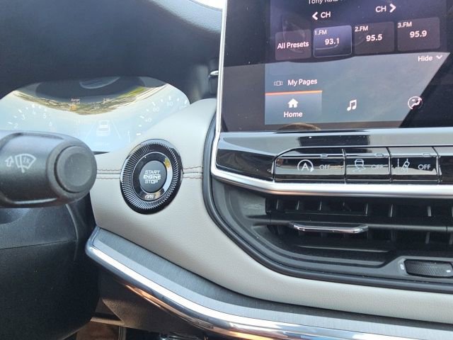 Used 2022 Jeep Compass Limited w/ Sun and Sound Group image 52