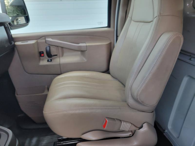 Used 2021 Chevrolet Express 2500 w/ Safety Package RWD image 28