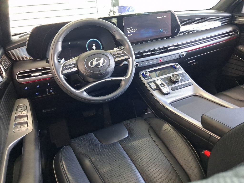 Used 2025 Hyundai Palisade Calligraphy AWD/4WD image 19