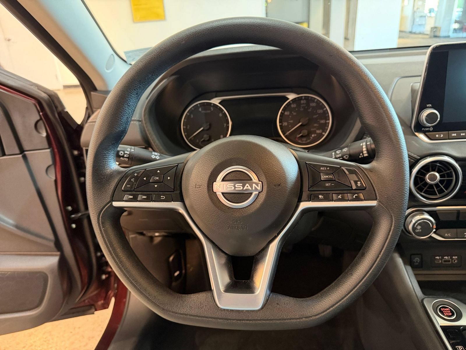 Used 2025 Nissan Sentra SV FWD image 22