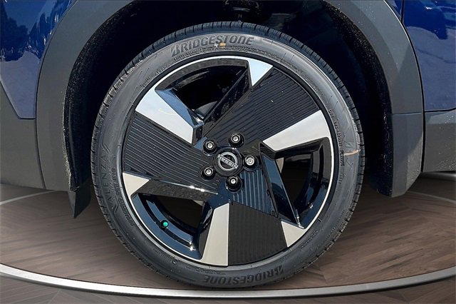 New 2025 Nissan Kicks SR w/ Interior Electronics Package image 13