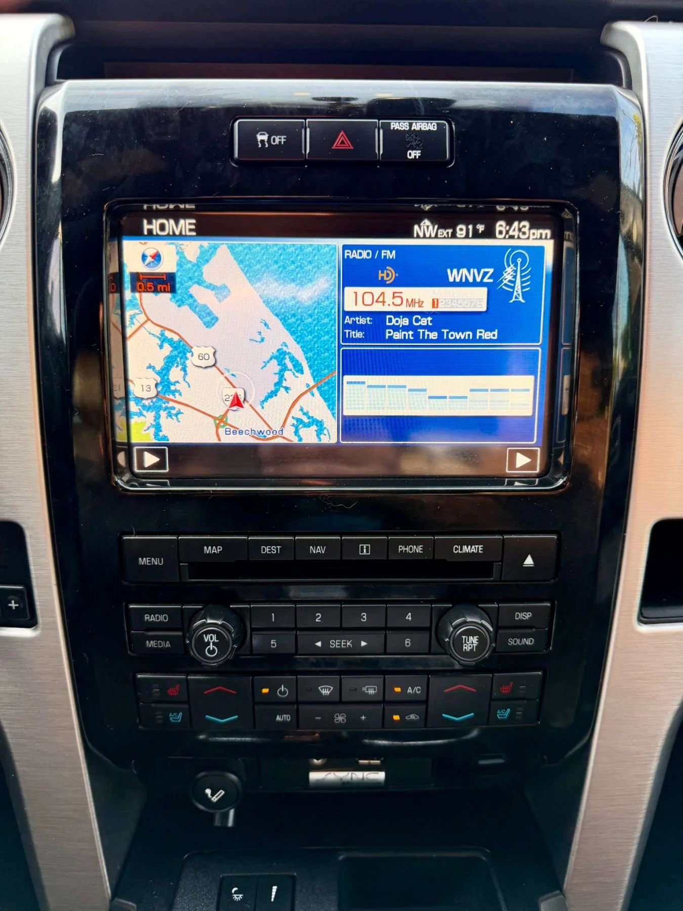 Used 2012 Ford F150 Platinum AWD/4WD image 14