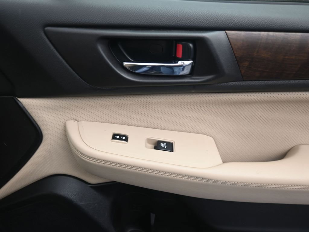 Used 2017 Subaru Outback 2.5i Limited image 19