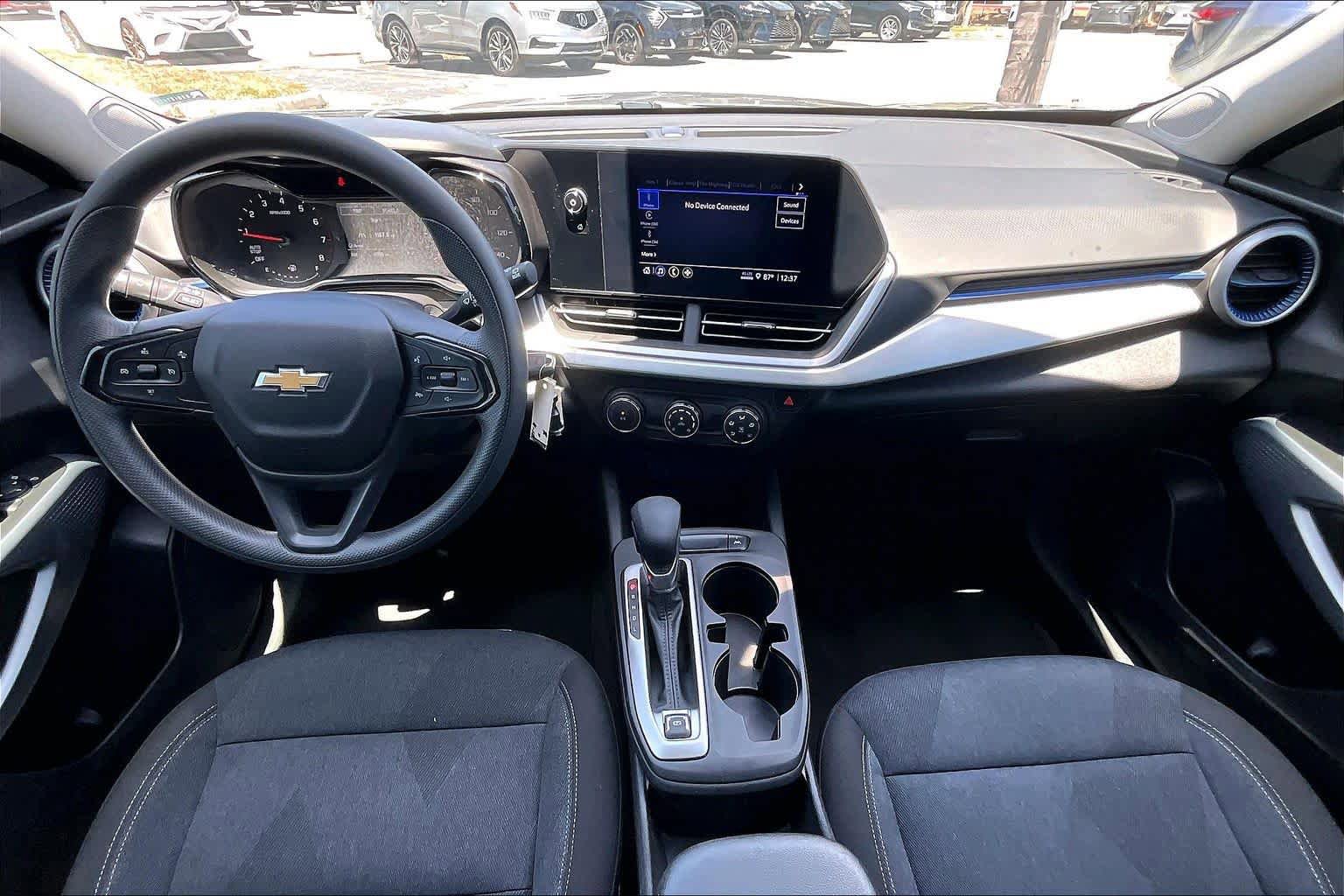 Used 2024 Chevrolet Trax LS w/ Driver Confidence Package FWD image 16