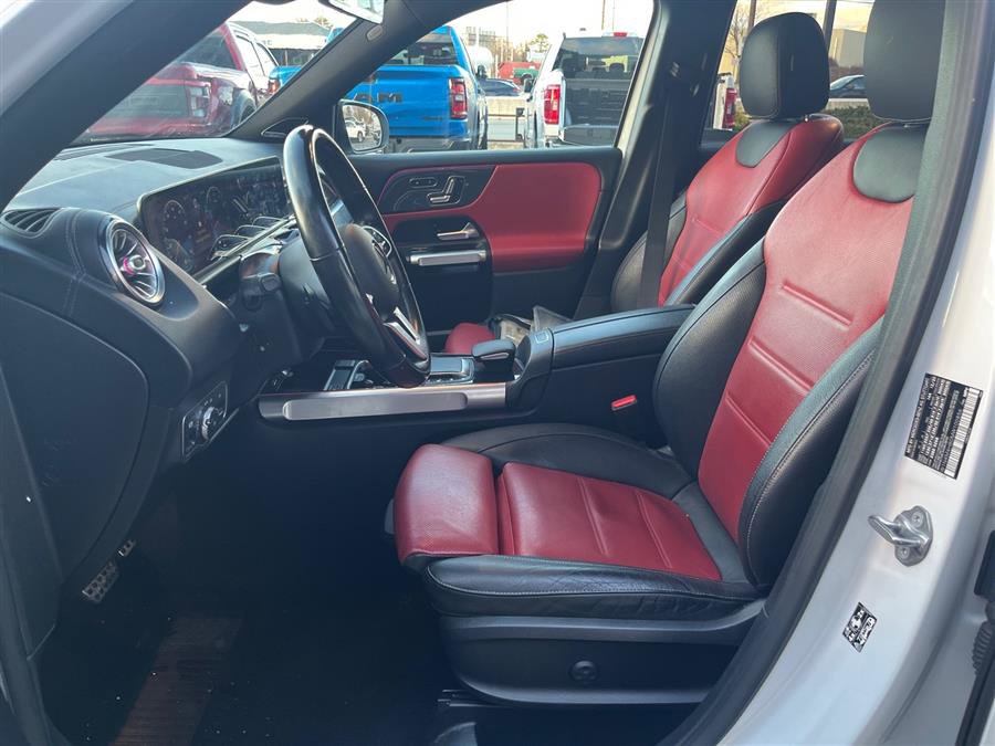 Used 2021 Mercedes-Benz GLB 250 4MATIC image 15