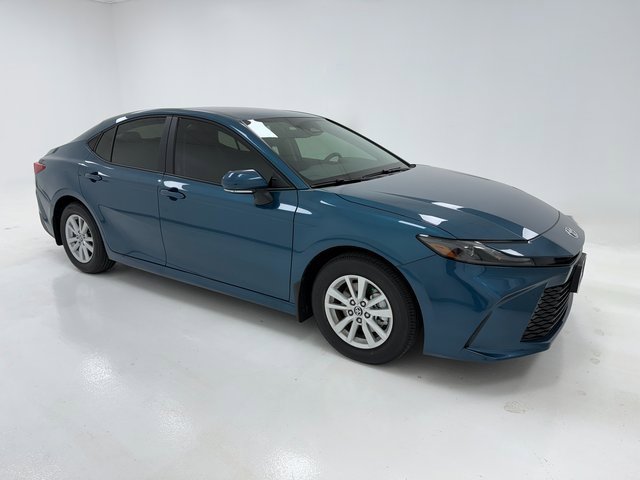 New 2026 Toyota Camry LE w/ Convenience Package