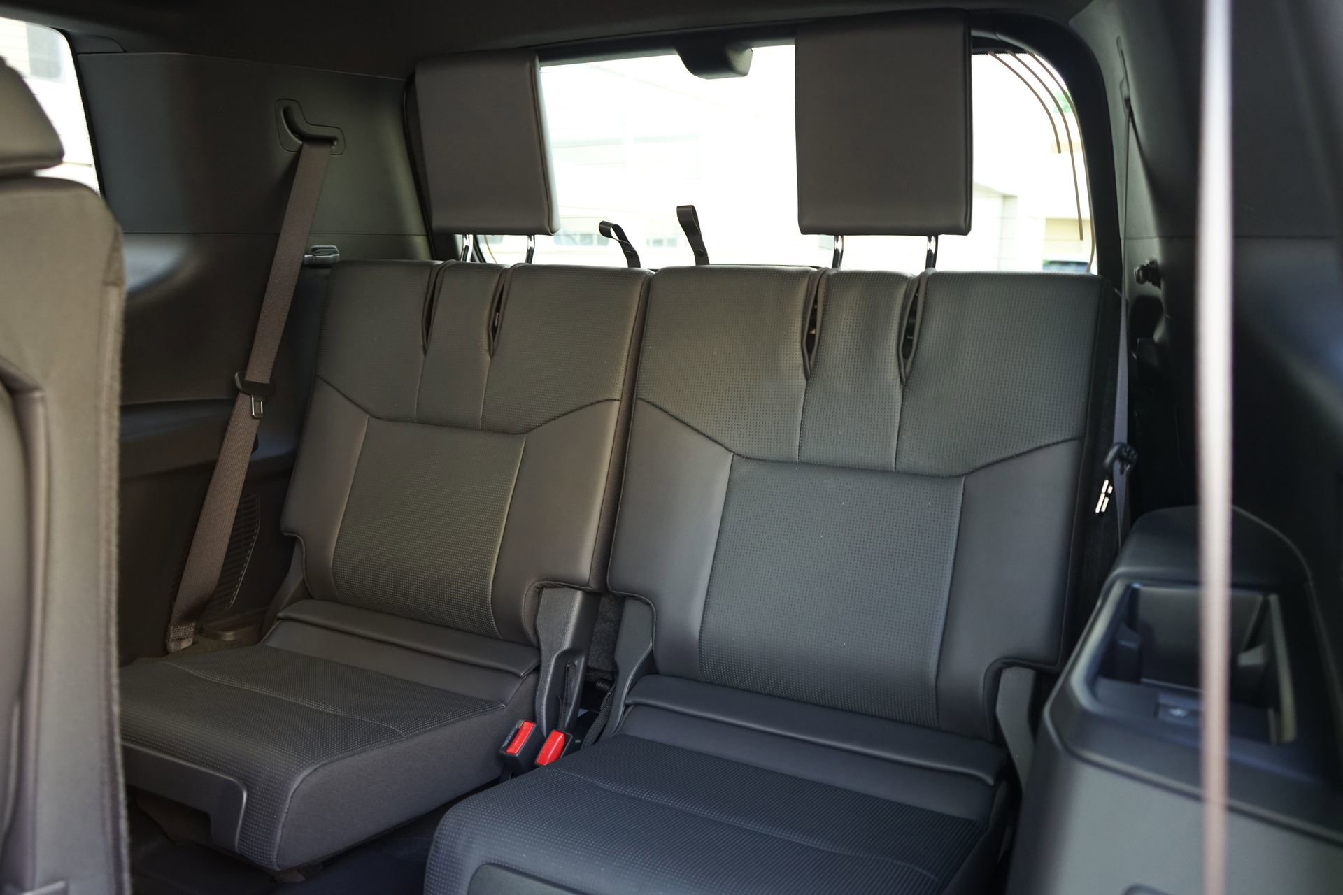 Used 2024 Lexus GX 550 w/ Accessory Package (31) image 33