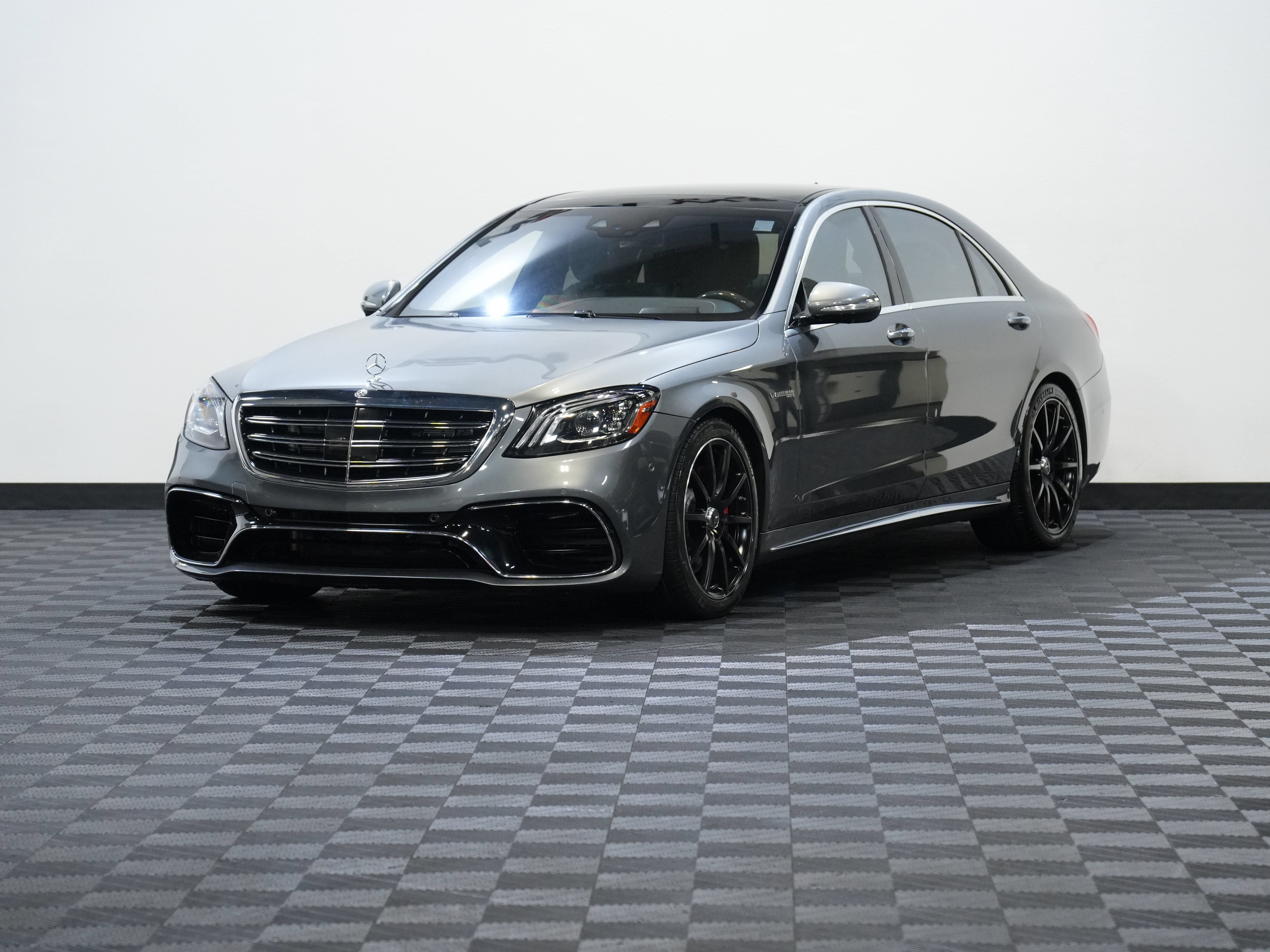 Used 2020 Mercedes-Benz S 63 AMG 4MATIC Sedan image 3