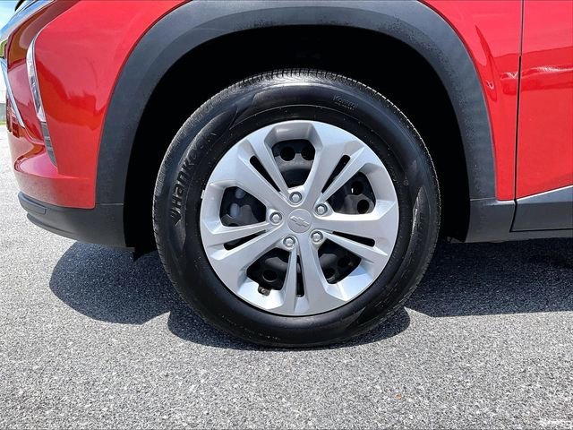 Used 2024 Chevrolet Trax LS FWD image 7