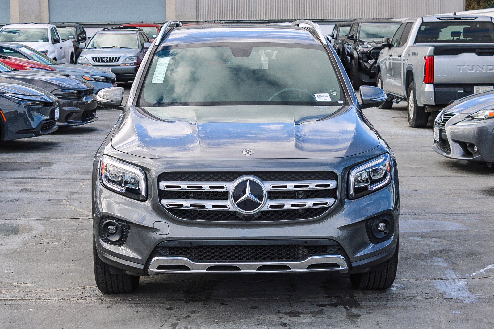 Used 2021 Mercedes-Benz GLB 250 GLB 250 image 2