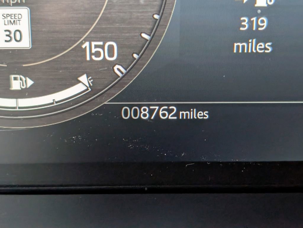 Used 2024 Land Rover Defender 130 S image 24