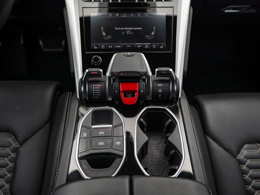 Used 2024 Lamborghini Urus S image 33