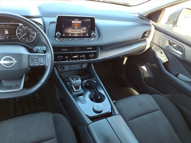 Used 2025 Nissan Rogue SV AWD/4WD image 12