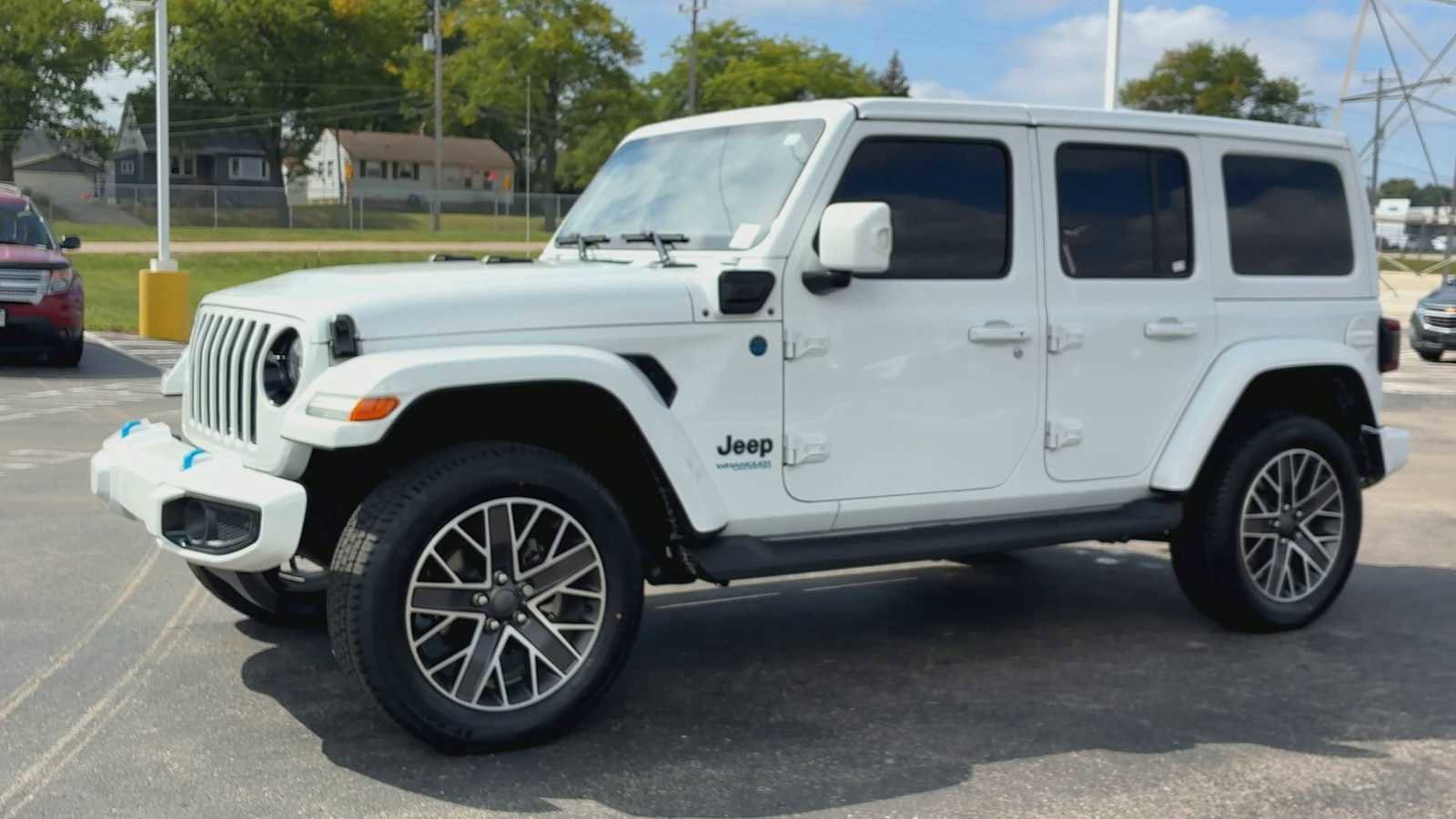 Used 2022 Jeep Wrangler Unlimited Sahara image 6