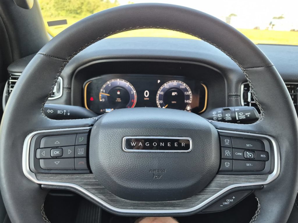Used 2024 Jeep Wagoneer Series II w/ Flexible Seating Group AWD/4WD image 22