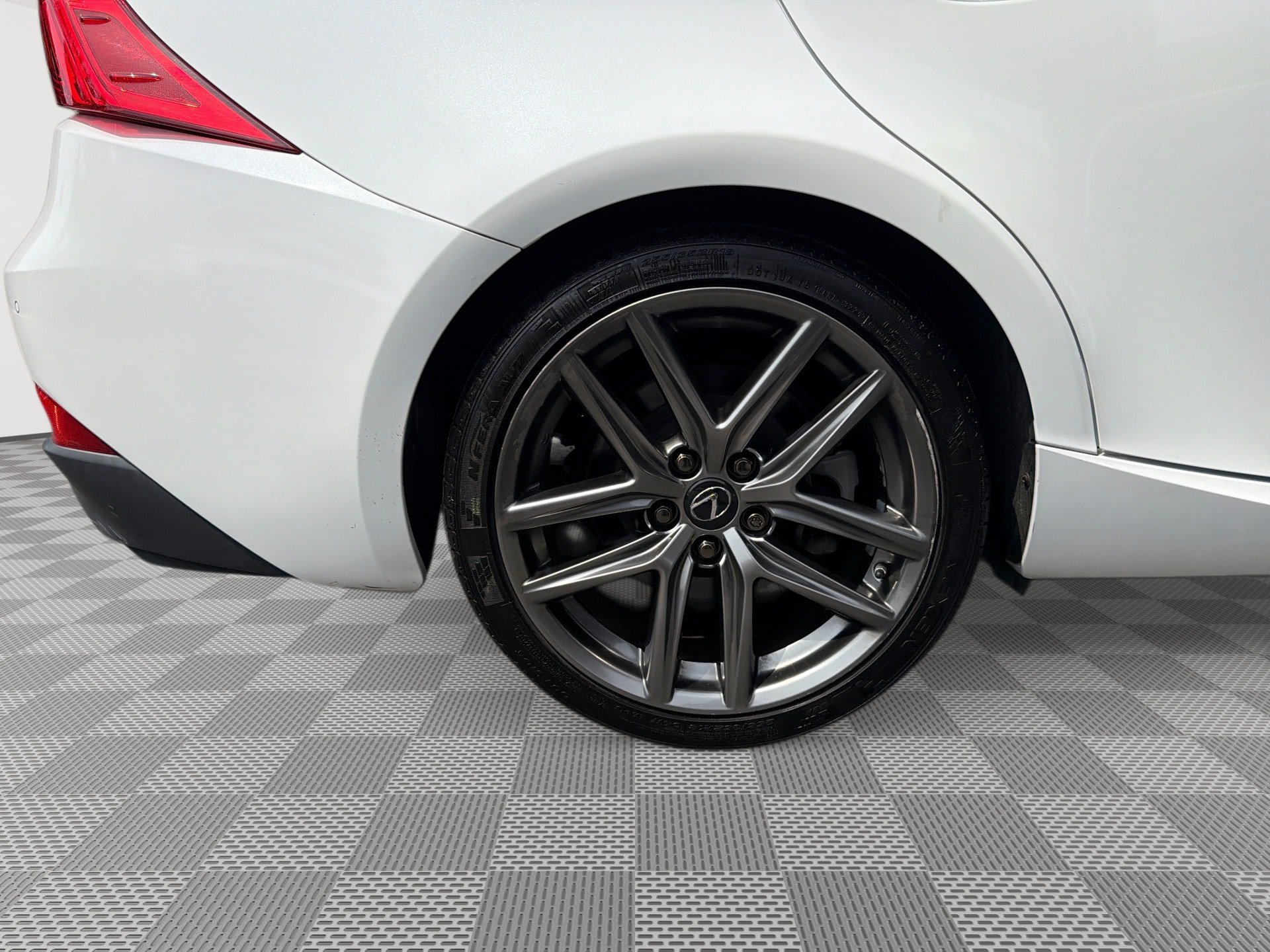 Used 2020 Lexus IS 350 F Sport w/ F Sport Package RWD image 30