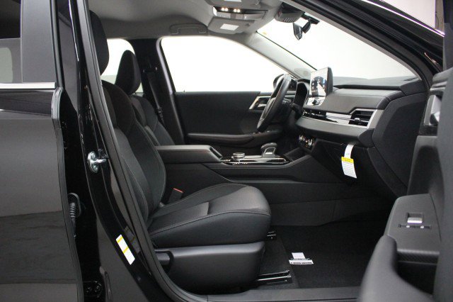 New 2026 Mitsubishi Outlander ES FWD image 18