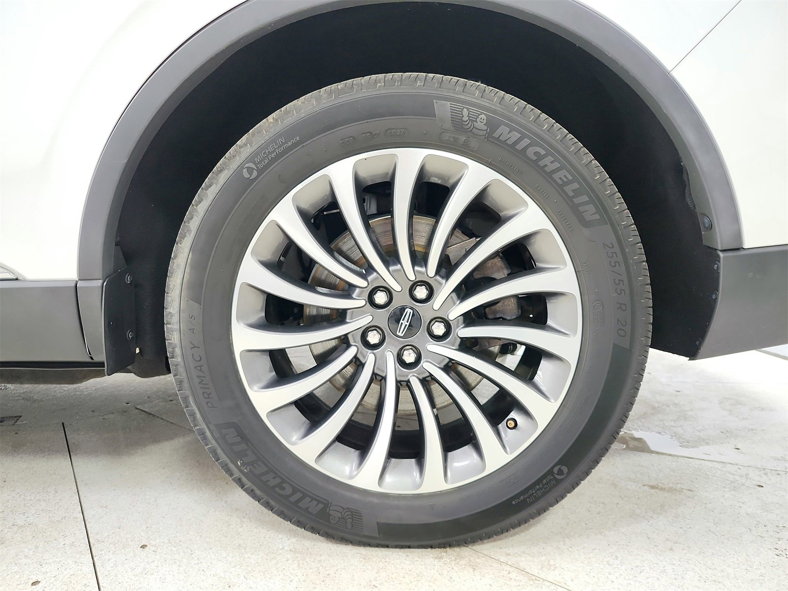 Used 2020 Lincoln Aviator Reserve image 48