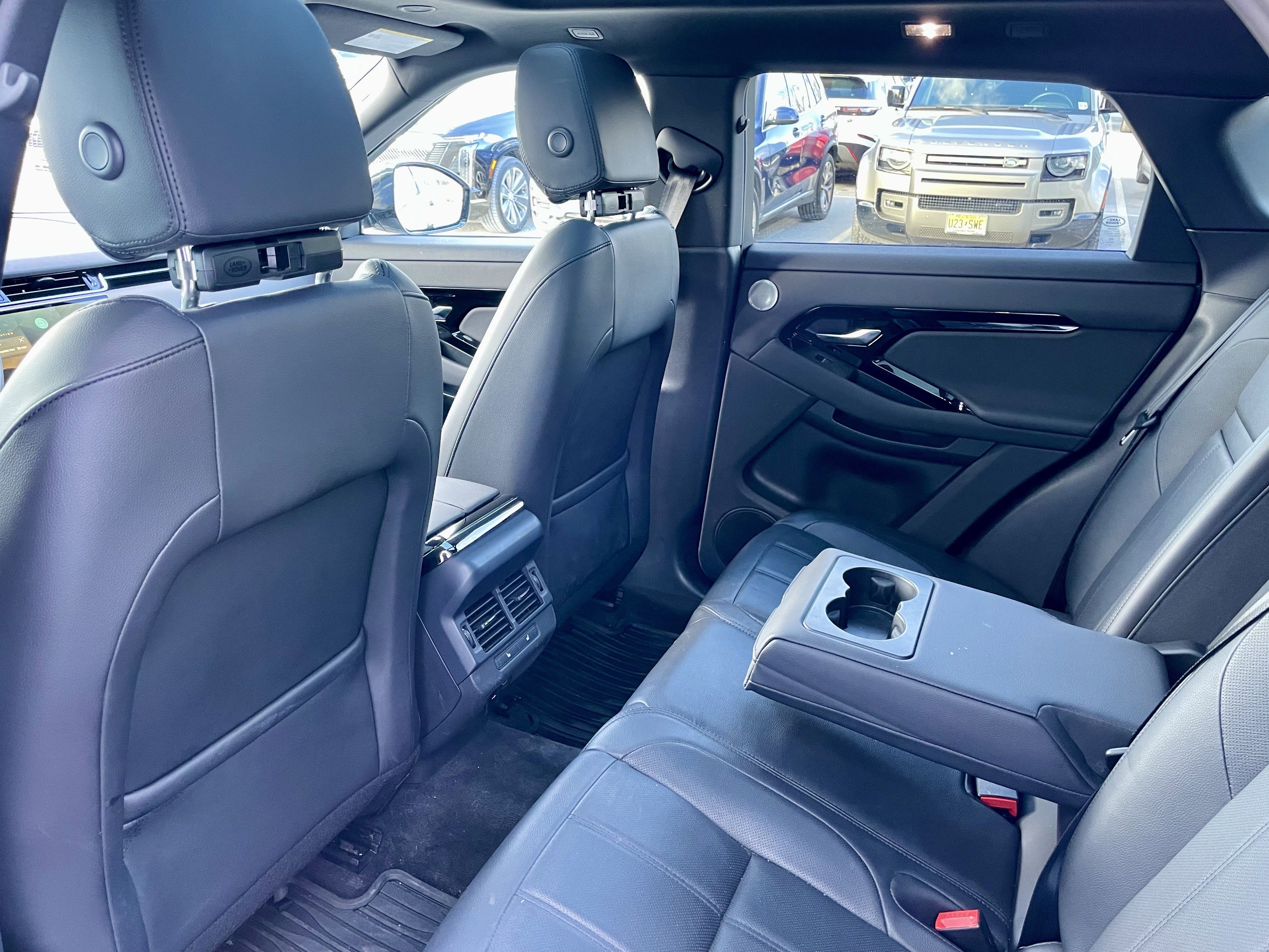 Certified 2024 Land Rover Range Rover Evoque Dynamic SE image 30